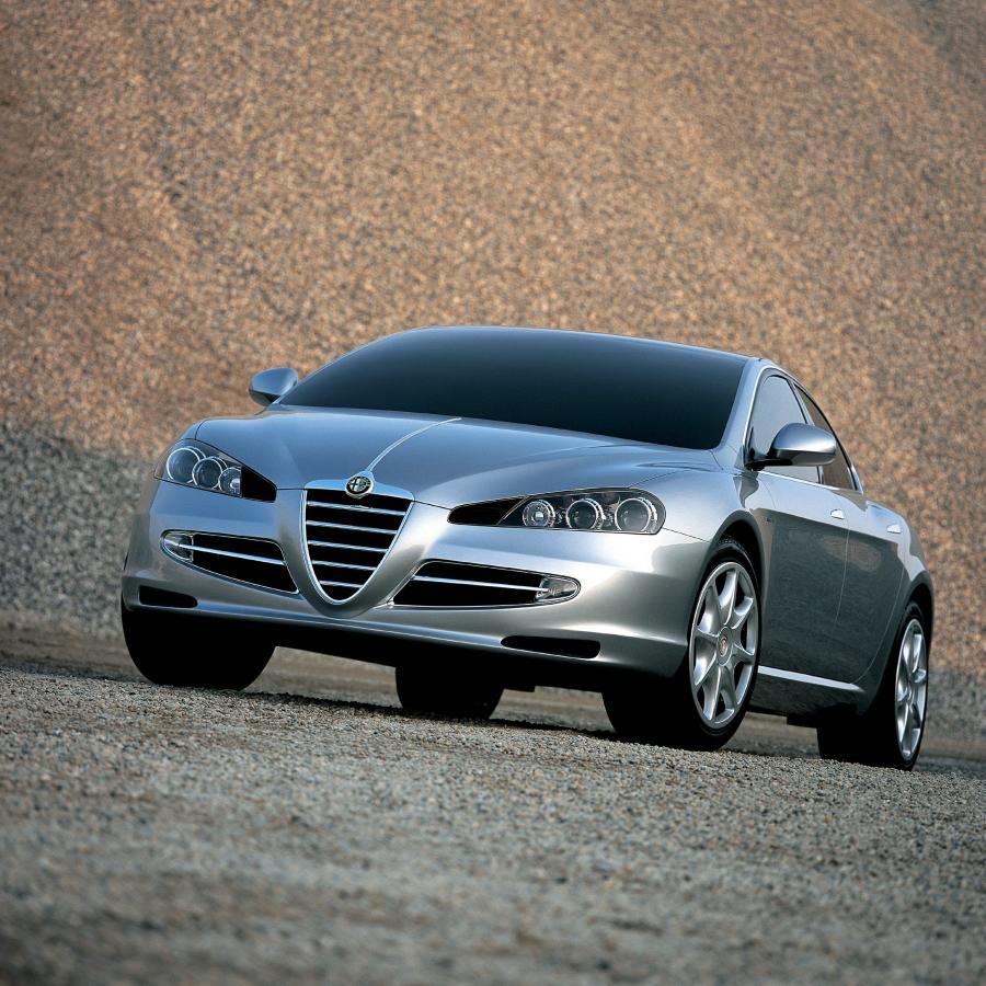  Alfa Romeo Visconti Concept 2004 года  (фото 1 из 21)